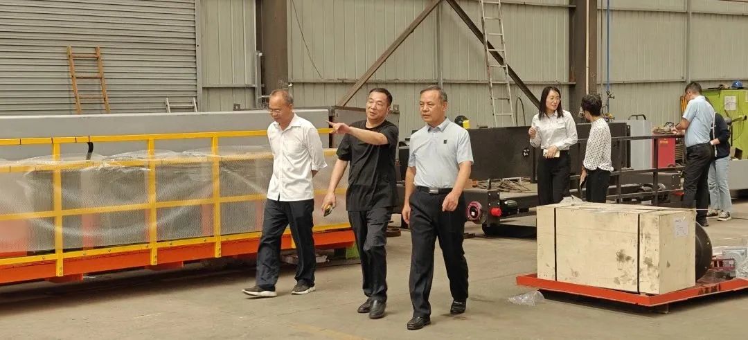 熱烈歡迎省市場(chǎng)監督管理局認證處史明甫處長(cháng)等一行蒞臨東起集團考察調研！